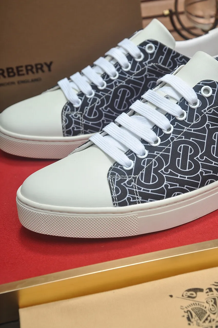 Men's shoes💰480💶[Burberry] (cowhide lining) classic low-top sneakers｜Imported cowhide with classic plaid fabric｜Cow leather lining｜Original outsole｜Fine workmanship and comfortable to wear Size: 38-44 (customized at 45)